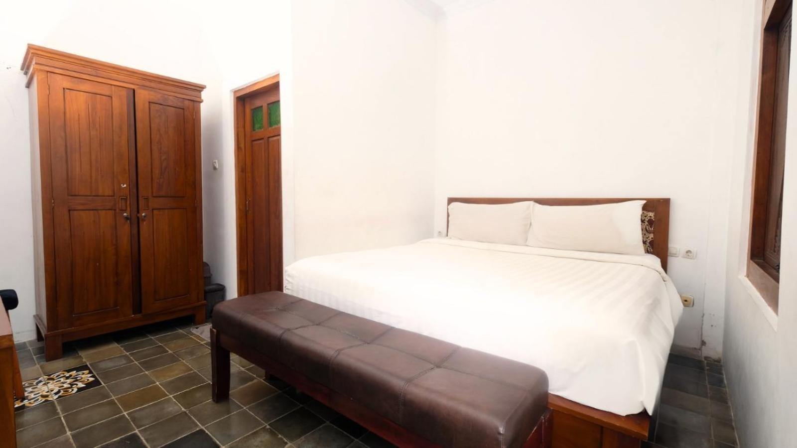 The Mangkoro Hotel By Sinergi Baturetno Exterior photo